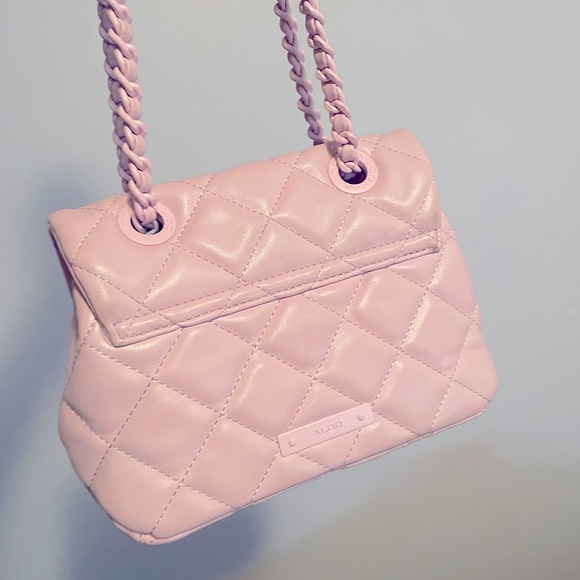 Pink aldo bag. Cute for summer and pink bag lovers - Picture 2 of 2
